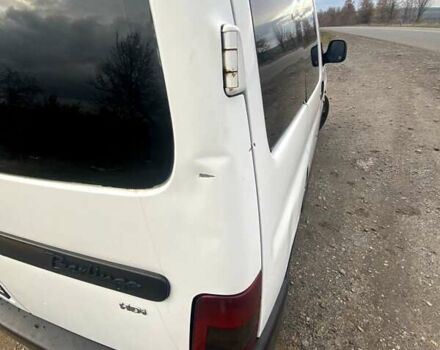 Белый Ситроен Берлинго, объемом двигателя 2 л и пробегом 410 тыс. км за 3500 $, фото 6 на Automoto.ua