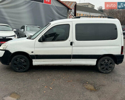 Белый Ситроен Берлинго, объемом двигателя 2 л и пробегом 410 тыс. км за 3990 $, фото 8 на Automoto.ua