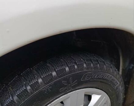 Белый Ситроен Берлинго, объемом двигателя 2 л и пробегом 176 тыс. км за 3999 $, фото 15 на Automoto.ua