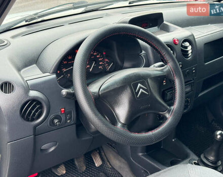 Белый Ситроен Берлинго, объемом двигателя 2 л и пробегом 410 тыс. км за 3990 $, фото 12 на Automoto.ua