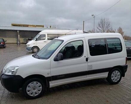 Белый Ситроен Берлинго, объемом двигателя 2 л и пробегом 176 тыс. км за 3999 $, фото 2 на Automoto.ua