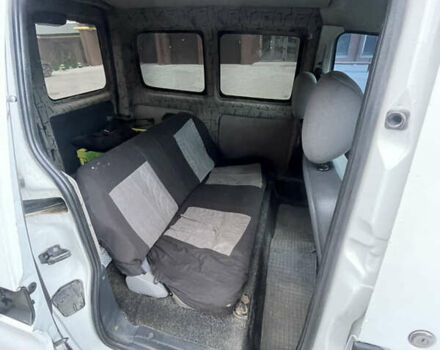 Белый Ситроен Берлинго, объемом двигателя 1.9 л и пробегом 430 тыс. км за 3200 $, фото 6 на Automoto.ua