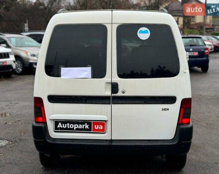 Белый Ситроен Берлинго, объемом двигателя 2 л и пробегом 410 тыс. км за 3990 $, фото 4 на Automoto.ua