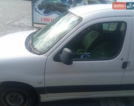 Белый Ситроен Берлинго, объемом двигателя 1.87 л и пробегом 338 тыс. км за 2300 $, фото 2 на Automoto.ua