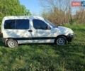 Белый Ситроен Берлинго, объемом двигателя 2 л и пробегом 300 тыс. км за 3250 $, фото 6 на Automoto.ua