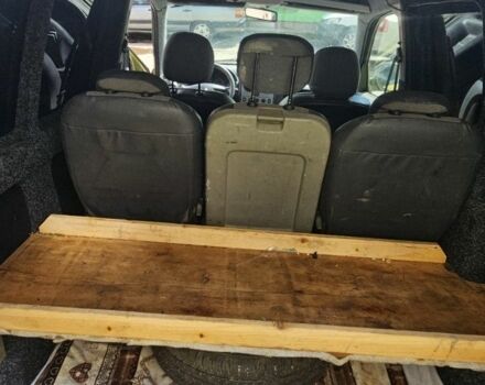 Белый Ситроен Берлинго, объемом двигателя 1.9 л и пробегом 260 тыс. км за 1650 $, фото 2 на Automoto.ua