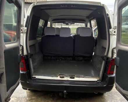 Белый Ситроен Берлинго, объемом двигателя 2 л и пробегом 315 тыс. км за 3250 $, фото 7 на Automoto.ua