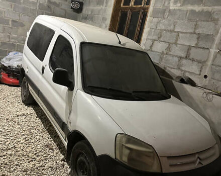 Білий Сітроен Берлінго, об'ємом двигуна 2 л та пробігом 250 тис. км за 1800 $, фото 5 на Automoto.ua