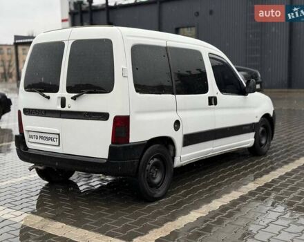 Белый Ситроен Берлинго, объемом двигателя 1.9 л и пробегом 283 тыс. км за 3700 $, фото 5 на Automoto.ua