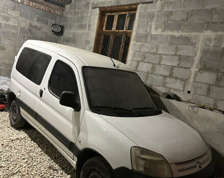 Білий Сітроен Берлінго, об'ємом двигуна 2 л та пробігом 250 тис. км за 1800 $, фото 4 на Automoto.ua