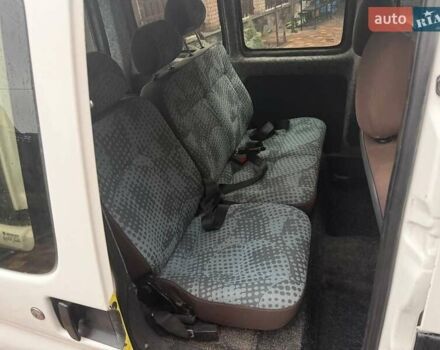 Белый Ситроен Берлинго, объемом двигателя 1.9 л и пробегом 170 тыс. км за 3800 $, фото 5 на Automoto.ua