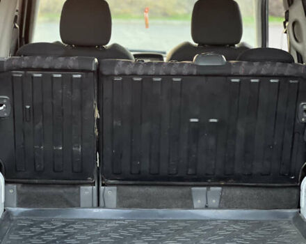 Білий Сітроен Берлінго, об'ємом двигуна 1.9 л та пробігом 270 тис. км за 3600 $, фото 10 на Automoto.ua