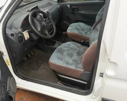 Белый Ситроен Берлинго, объемом двигателя 1.9 л и пробегом 170 тыс. км за 3800 $, фото 4 на Automoto.ua