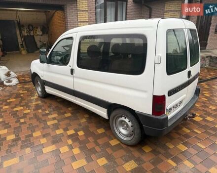 Белый Ситроен Берлинго, объемом двигателя 1.9 л и пробегом 170 тыс. км за 3800 $, фото 2 на Automoto.ua