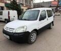 Белый Ситроен Берлинго, объемом двигателя 1.9 л и пробегом 300 тыс. км за 2600 $, фото 1 на Automoto.ua