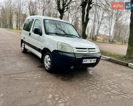 Белый Ситроен Берлинго, объемом двигателя 1.9 л и пробегом 210 тыс. км за 3800 $, фото 3 на Automoto.ua