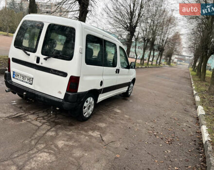 Белый Ситроен Берлинго, объемом двигателя 1.9 л и пробегом 210 тыс. км за 3800 $, фото 2 на Automoto.ua
