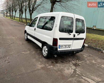 Белый Ситроен Берлинго, объемом двигателя 1.9 л и пробегом 210 тыс. км за 3800 $, фото 6 на Automoto.ua