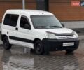 Белый Ситроен Берлинго, объемом двигателя 1.9 л и пробегом 283 тыс. км за 3700 $, фото 1 на Automoto.ua