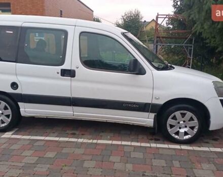 Білий Сітроен Берлінго, об'ємом двигуна 2 л та пробігом 362 тис. км за 4400 $, фото 8 на Automoto.ua
