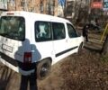 Белый Ситроен Берлинго, объемом двигателя 1.59 л и пробегом 273 тыс. км за 4700 $, фото 5 на Automoto.ua
