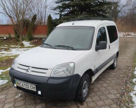 Белый Ситроен Берлинго, объемом двигателя 2 л и пробегом 235 тыс. км за 4100 $, фото 6 на Automoto.ua