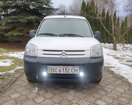 Белый Ситроен Берлинго, объемом двигателя 2 л и пробегом 235 тыс. км за 4100 $, фото 3 на Automoto.ua