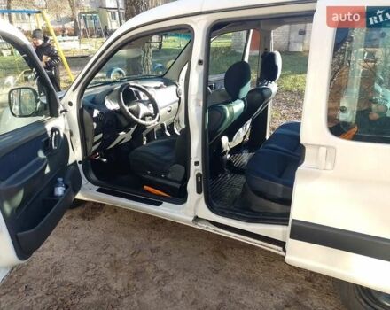 Белый Ситроен Берлинго, объемом двигателя 1.59 л и пробегом 273 тыс. км за 4700 $, фото 12 на Automoto.ua