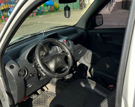 Ситроен Берлинго 2006 в Стрые на Automoto.ua Белый Ситроен Берлинго, объемом двигателя 1.9 л и пробегом 246 тыс. км за 4100 $, фото 43 на Automoto.ua