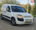 Белый Ситроен Берлинго, объемом двигателя 2 л и пробегом 370 тыс. км за 2600 $, фото 1 на Automoto.ua
