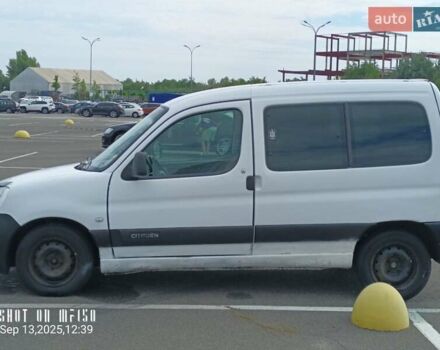 Белый Ситроен Берлинго, объемом двигателя 1.4 л и пробегом 443 тыс. км за 2700 $, фото 3 на Automoto.ua