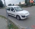 Белый Ситроен Берлинго, объемом двигателя 1.59 л и пробегом 273 тыс. км за 4700 $, фото 1 на Automoto.ua