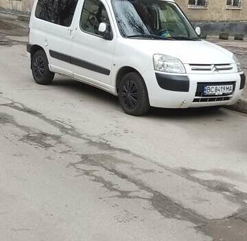 Сітроен Берлінго 2006 у Львові на Automoto.ua Білий Сітроен Берлінго, об'ємом двигуна 1.56 л та пробігом 285 тис. км за 4700 $, фото 1 на Automoto.ua