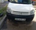 Белый Ситроен Берлинго, объемом двигателя 1.4 л и пробегом 490 тыс. км за 3818 $, фото 1 на Automoto.ua