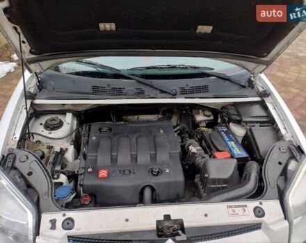 Белый Ситроен Берлинго, объемом двигателя 2 л и пробегом 235 тыс. км за 4100 $, фото 8 на Automoto.ua