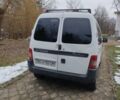Белый Ситроен Берлинго, объемом двигателя 2 л и пробегом 235 тыс. км за 4100 $, фото 5 на Automoto.ua