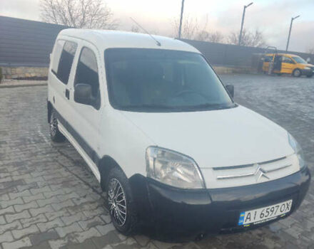 Белый Ситроен Берлинго, объемом двигателя 1.36 л и пробегом 280 тыс. км за 3000 $, фото 2 на Automoto.ua