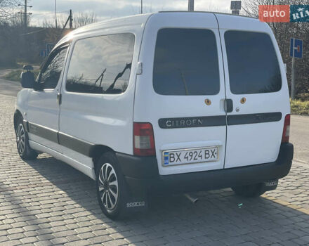 Белый Ситроен Берлинго, объемом двигателя 2 л и пробегом 263 тыс. км за 4400 $, фото 11 на Automoto.ua