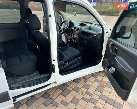 Белый Ситроен Берлинго, объемом двигателя 2 л и пробегом 345 тыс. км за 2999 $, фото 12 на Automoto.ua