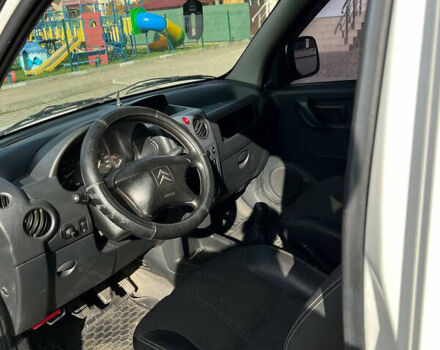 Ситроен Берлинго 2006 в Стрые на Automoto.ua Белый Ситроен Берлинго, объемом двигателя 1.9 л и пробегом 246 тыс. км за 4100 $, фото 42 на Automoto.ua