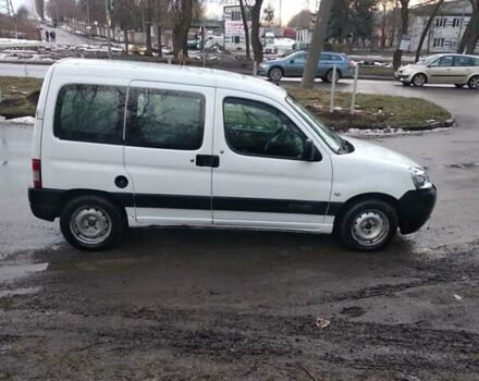 Белый Ситроен Берлинго, объемом двигателя 1.6 л и пробегом 265 тыс. км за 3500 $, фото 6 на Automoto.ua