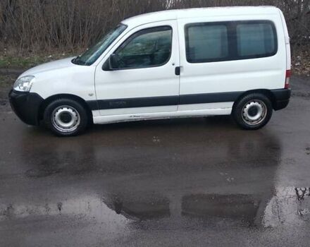 Белый Ситроен Берлинго, объемом двигателя 1.6 л и пробегом 265 тыс. км за 3500 $, фото 9 на Automoto.ua