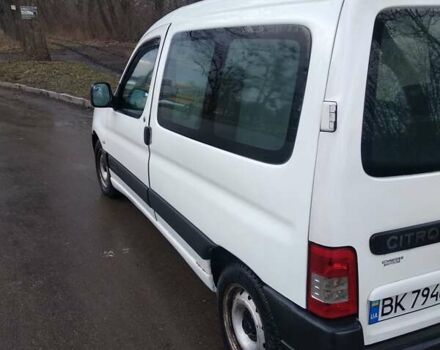 Белый Ситроен Берлинго, объемом двигателя 1.6 л и пробегом 265 тыс. км за 3500 $, фото 8 на Automoto.ua