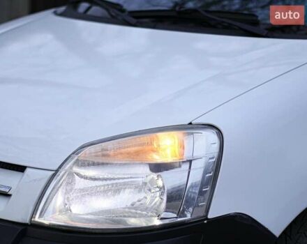 Белый Ситроен Берлинго, объемом двигателя 1.6 л и пробегом 260 тыс. км за 3300 $, фото 1 на Automoto.ua