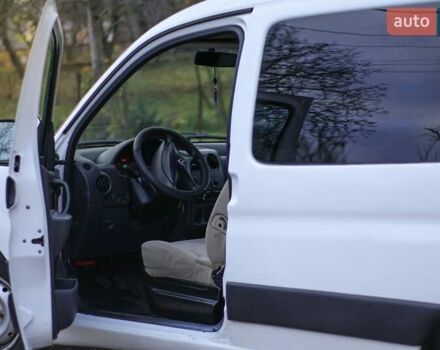 Белый Ситроен Берлинго, объемом двигателя 1.6 л и пробегом 260 тыс. км за 3300 $, фото 12 на Automoto.ua