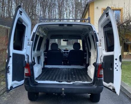 Белый Ситроен Берлинго, объемом двигателя 1.6 л и пробегом 182 тыс. км за 3350 $, фото 6 на Automoto.ua