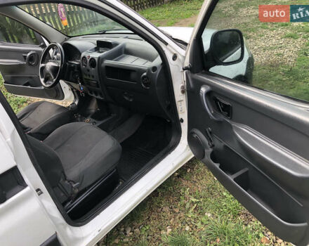 Белый Ситроен Берлинго, объемом двигателя 1.56 л и пробегом 356 тыс. км за 2700 $, фото 7 на Automoto.ua