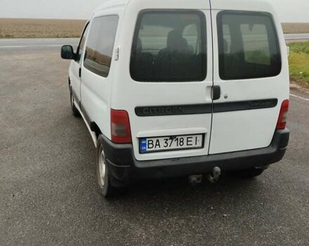 Білий Сітроен Берлінго, об'ємом двигуна 2 л та пробігом 151 тис. км за 4200 $, фото 1 на Automoto.ua