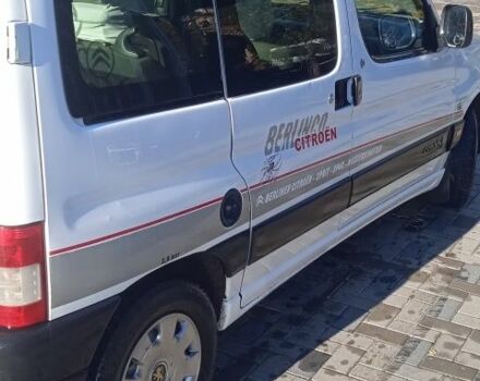 Белый Ситроен Берлинго, объемом двигателя 1.6 л и пробегом 200 тыс. км за 4300 $, фото 3 на Automoto.ua