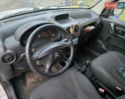 Білий Сітроен Берлінго, об'ємом двигуна 1.56 л та пробігом 294 тис. км за 2900 $, фото 9 на Automoto.ua